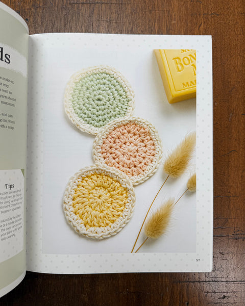 The Beginner's Guide to Crochet by Claire Montgomerie